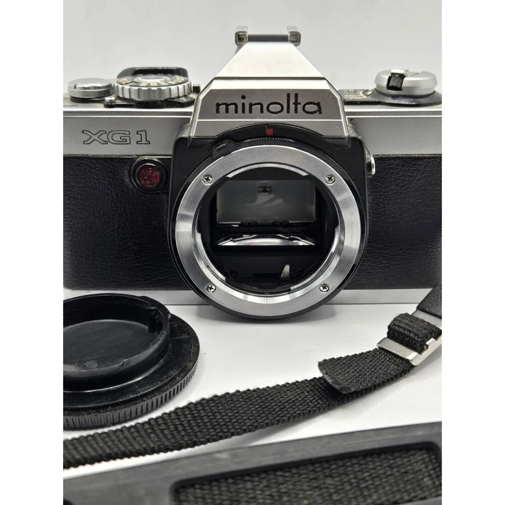 Vintage 35mm Minolta XG-1  SLR Film Camera Strap with 2 Lenses and 2 Filters